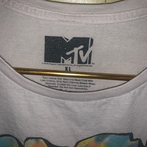 Vintage preowned MTV graphic T-shirt. Single-sided graphics. Size XL - Picture 3 of 5
